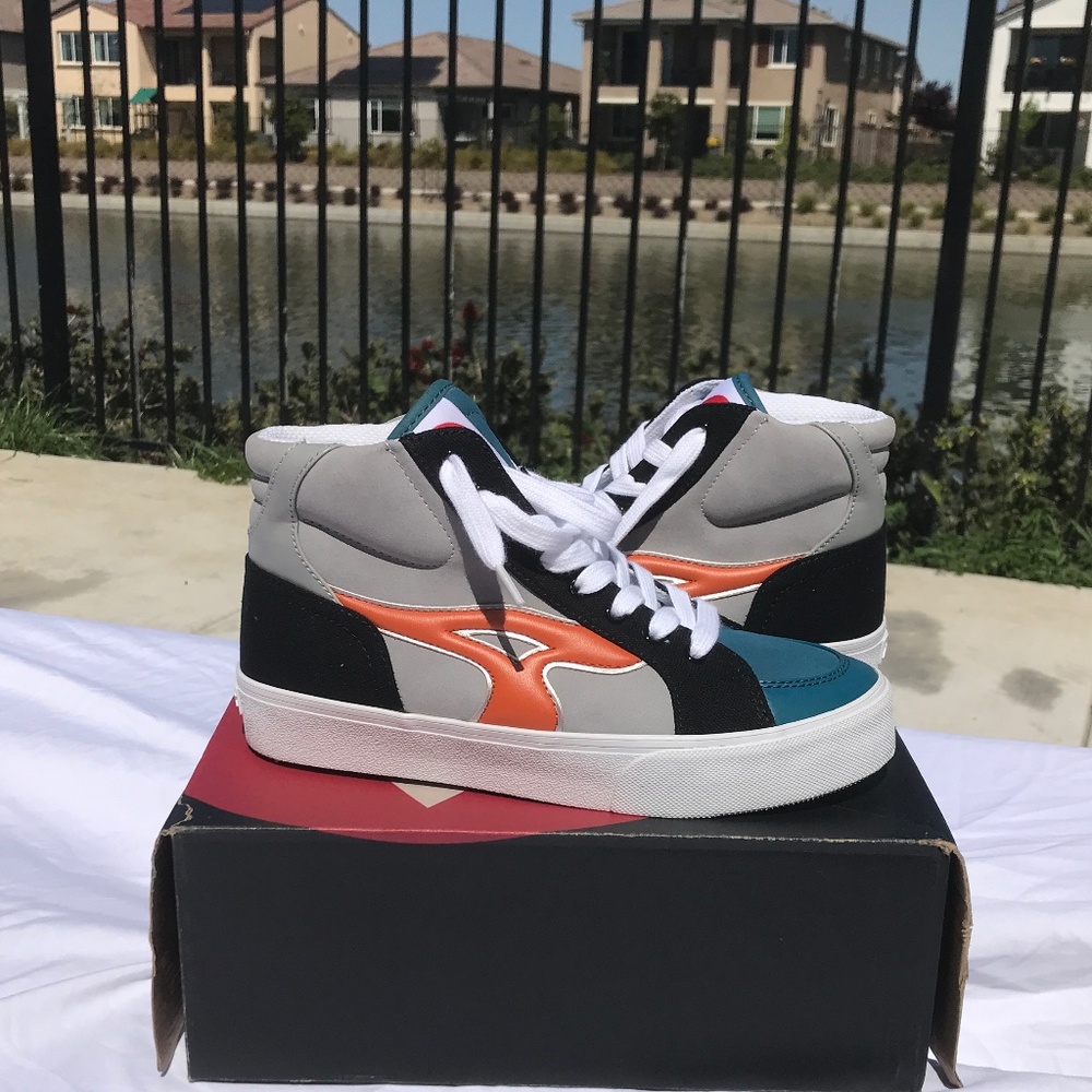 Airwalk shoes